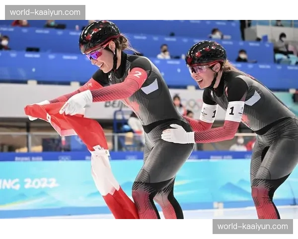 加拿大女子速度滑冰团体夺金 长距离项目科学训练体系成熟